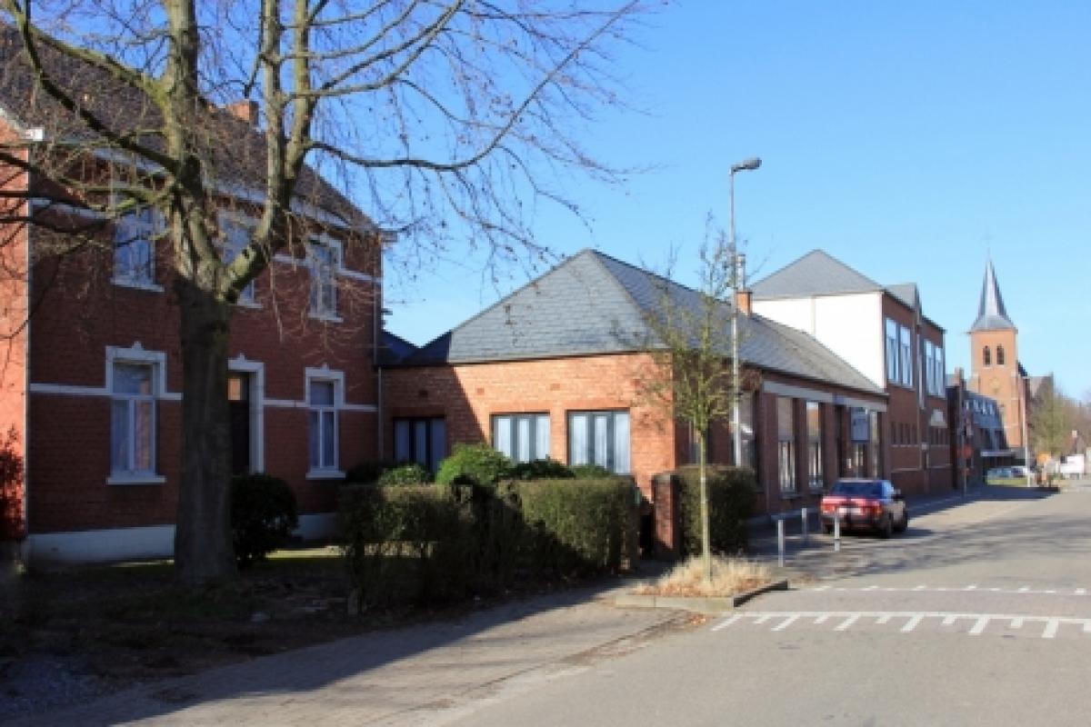 Klooster en school Berbroek nu