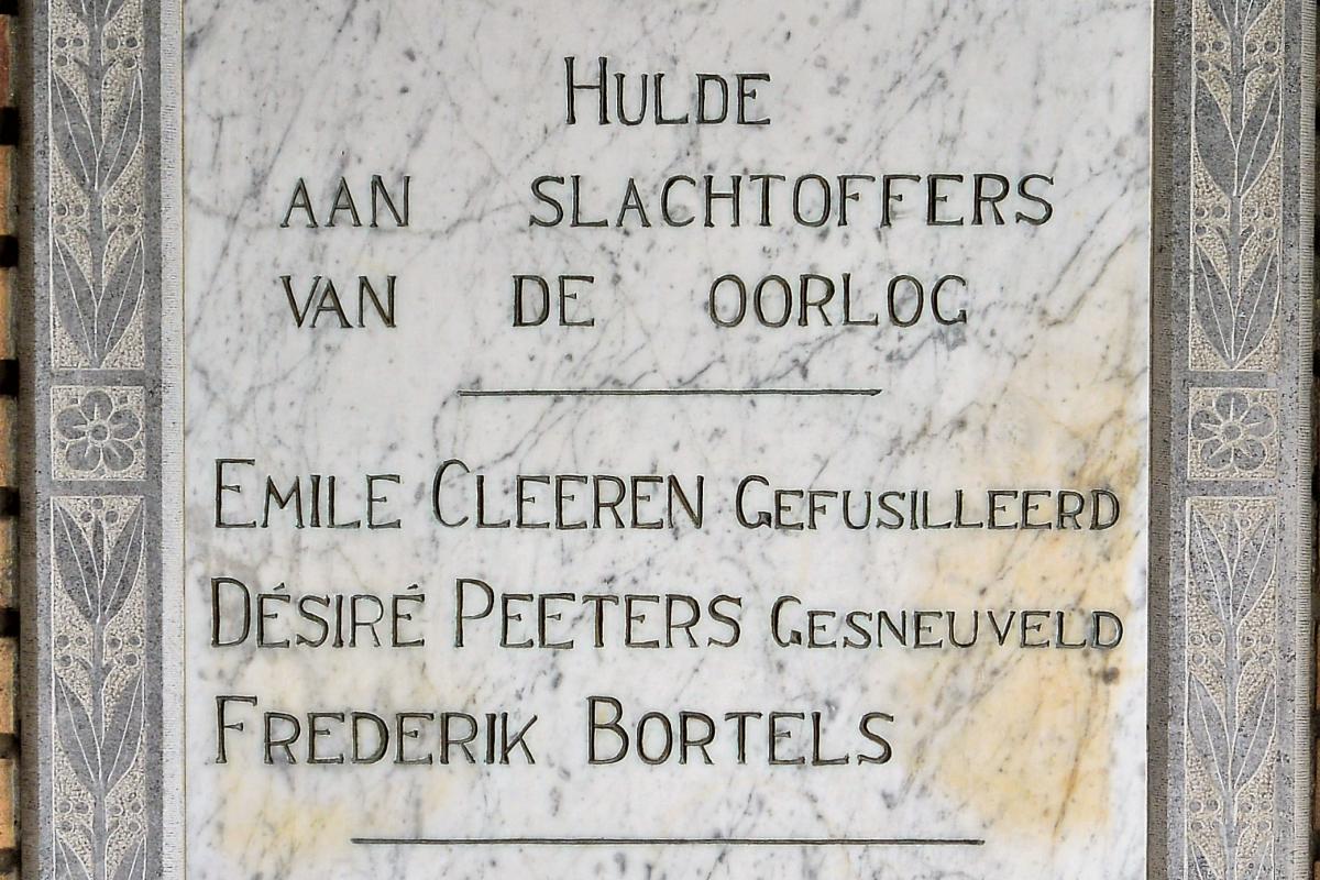 Oorlogsmonument WO II Schulen 