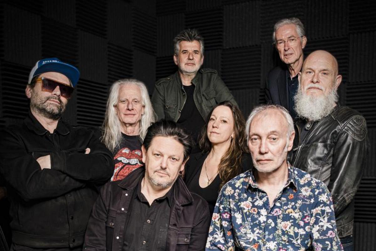 Maandacht-band: Stones 65
