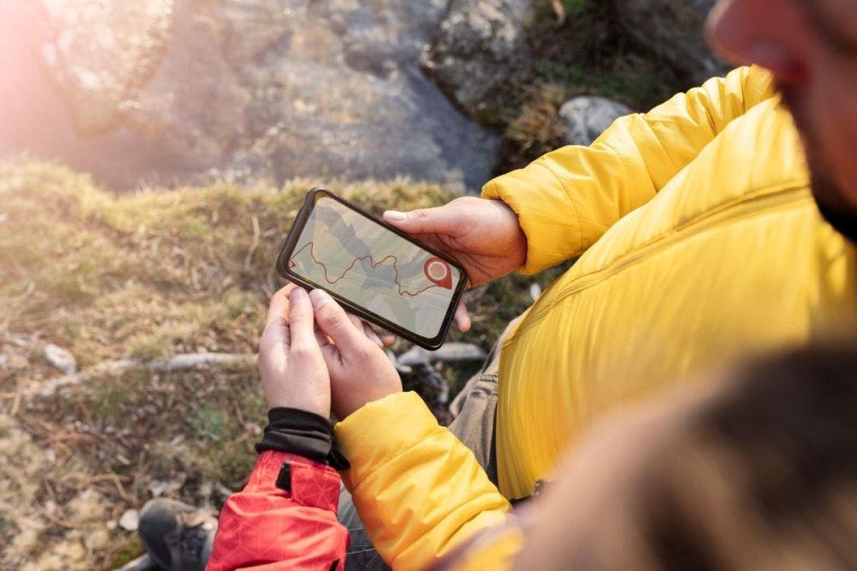 Smartphone uitbreiding - fiets- en wandelapps © shutterstock