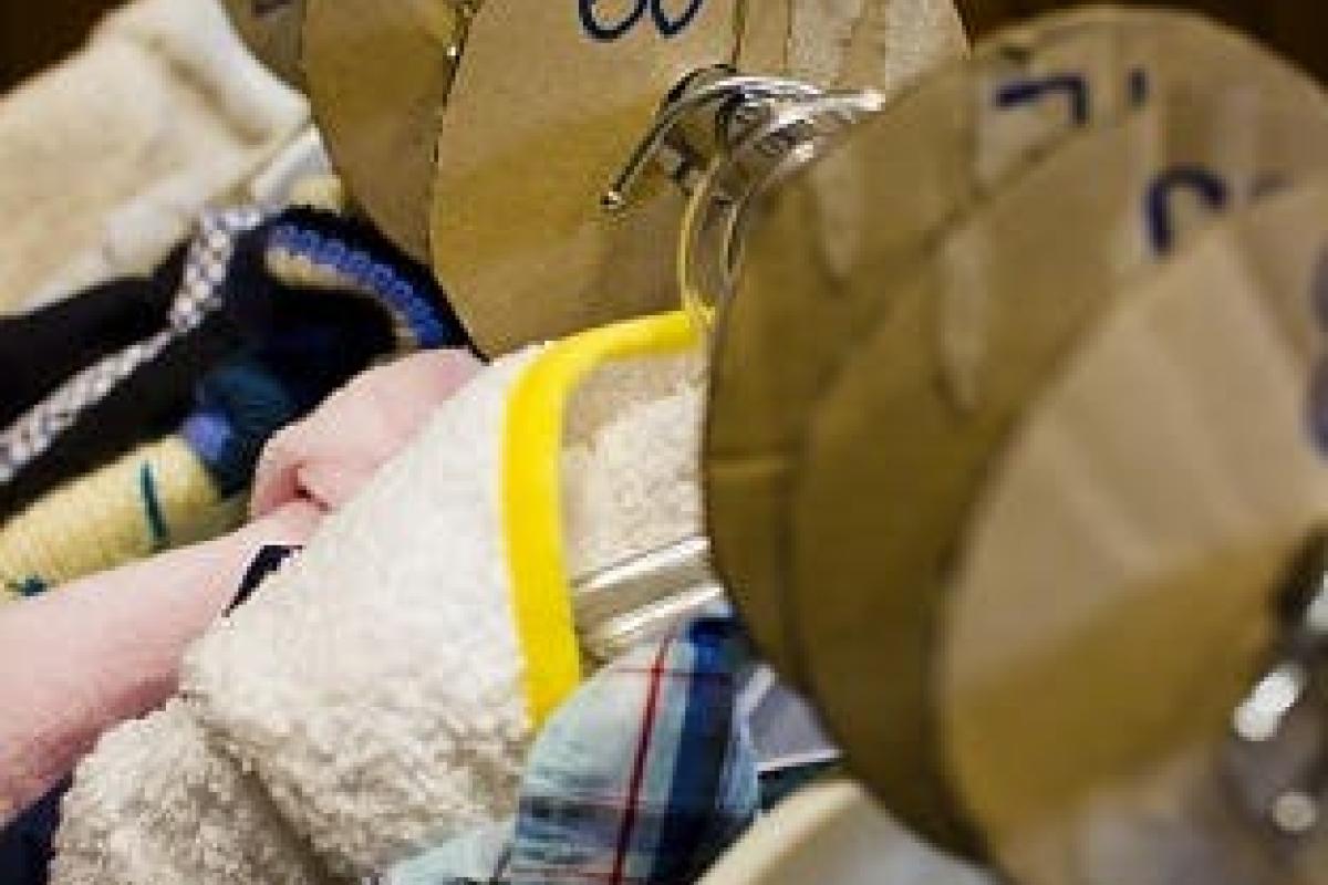 tweedehandsbeurs © Gezinsbond VZW