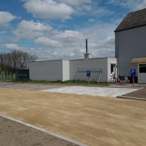 parkeerplaat Schulen afgewerkt